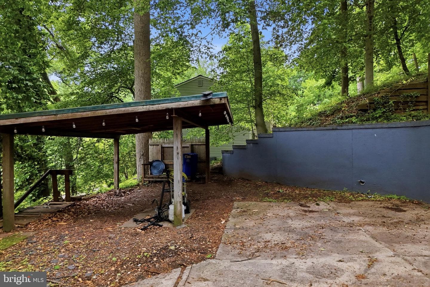 2738 Creek Rd photo 22