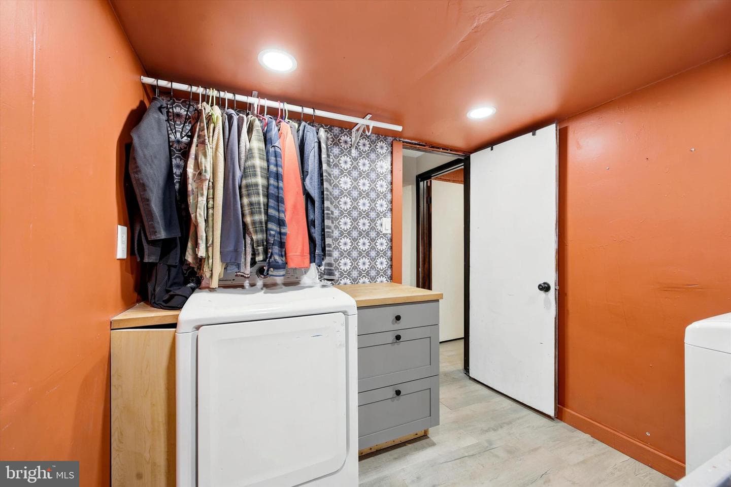 2738 Creek Rd photo 25