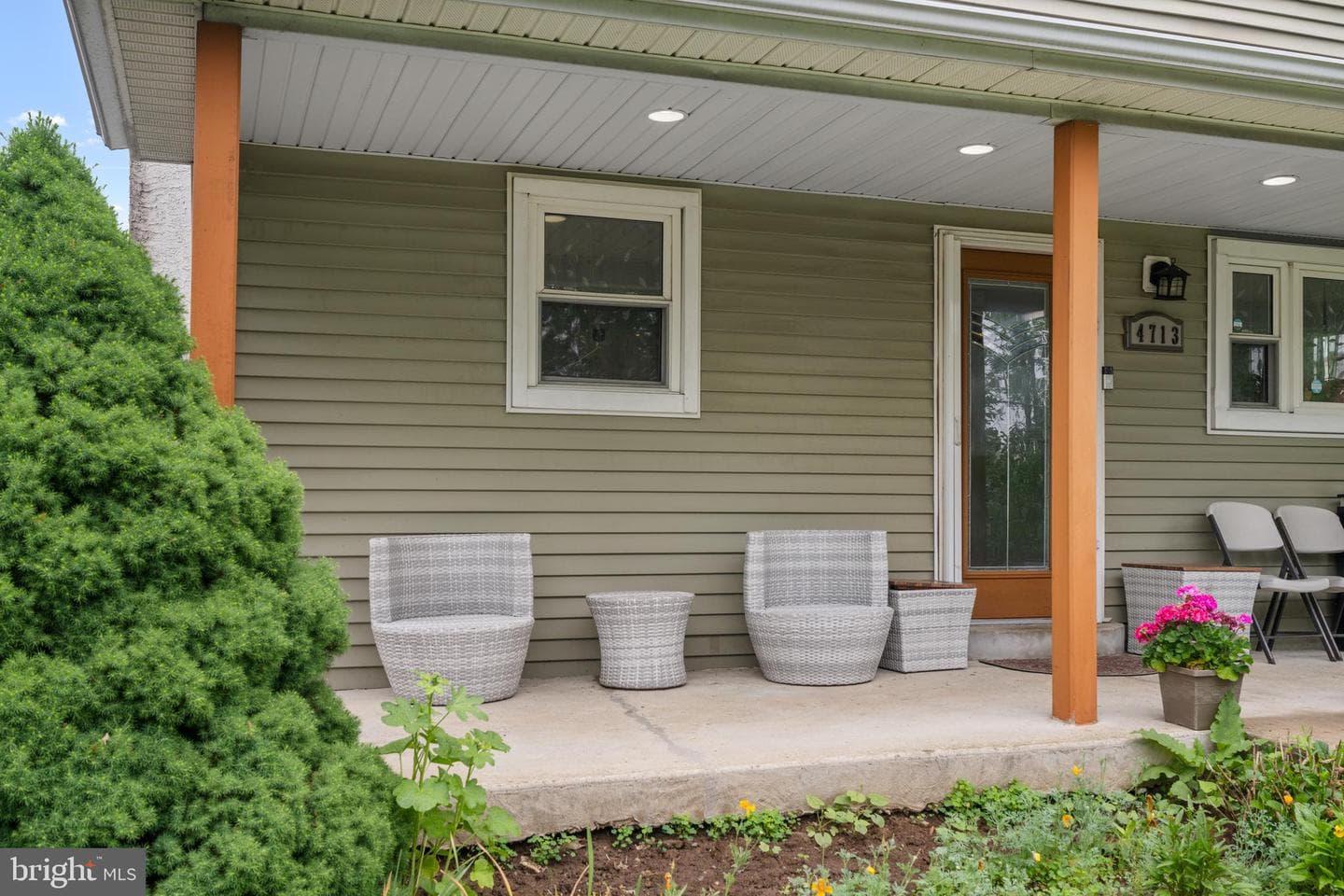 4713 Tremont Avenue photo 35