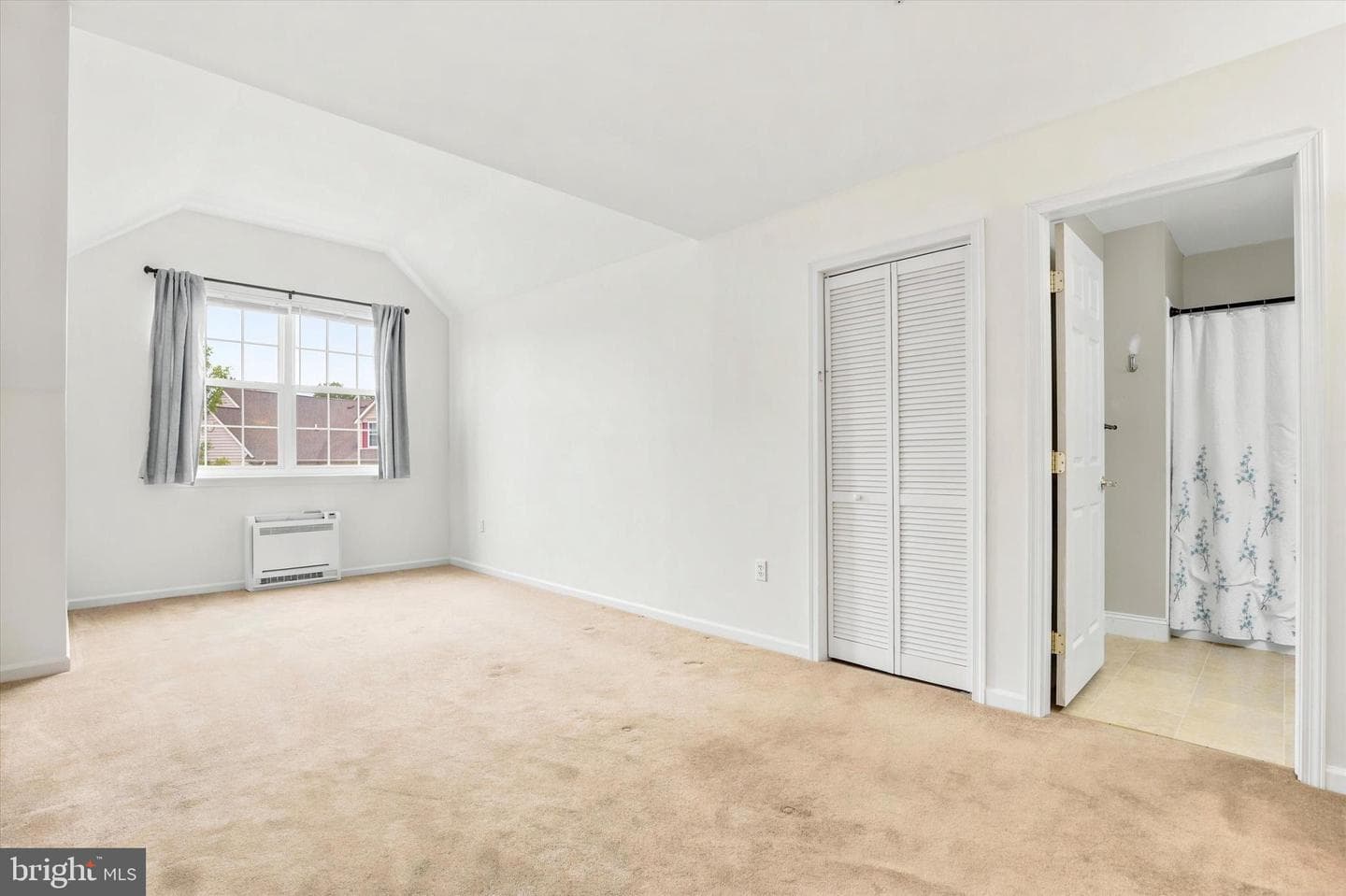 1052 Arbour Lane photo 19