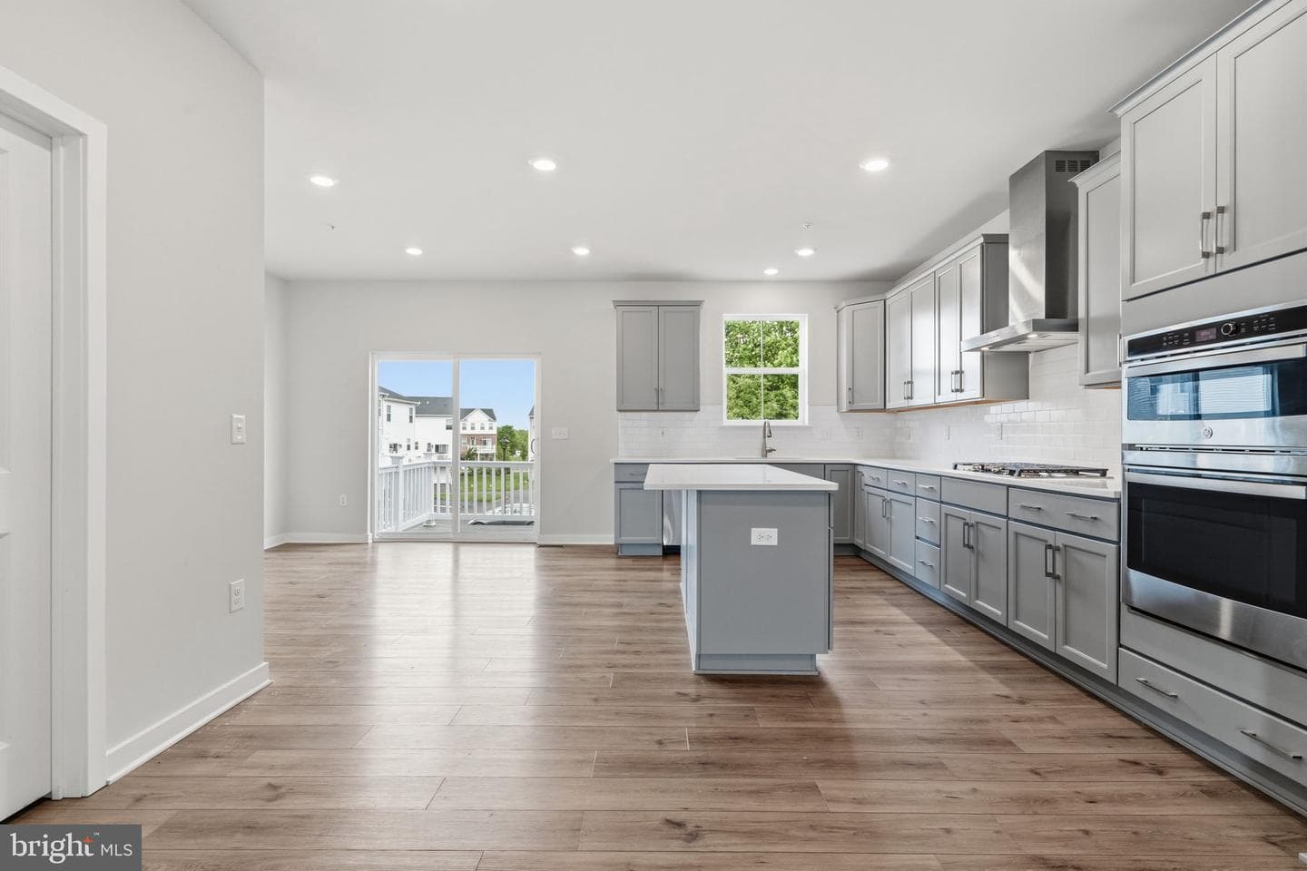 4985 Franklin Circle photo 5