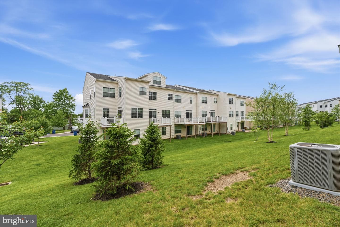 2206 Evin Dr photo 25