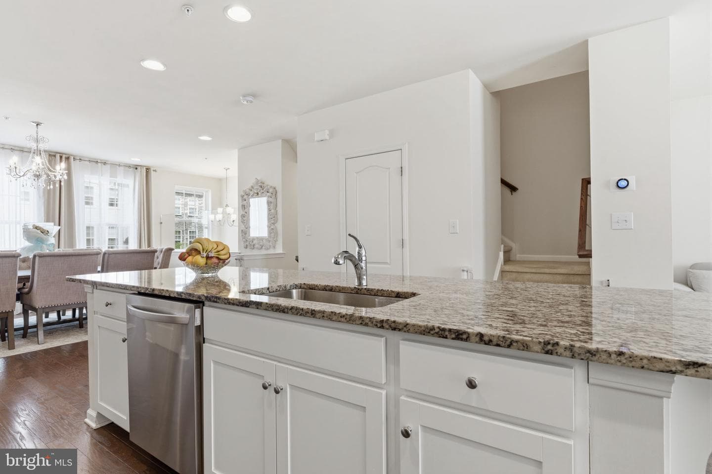 2206 Evin Dr photo 5