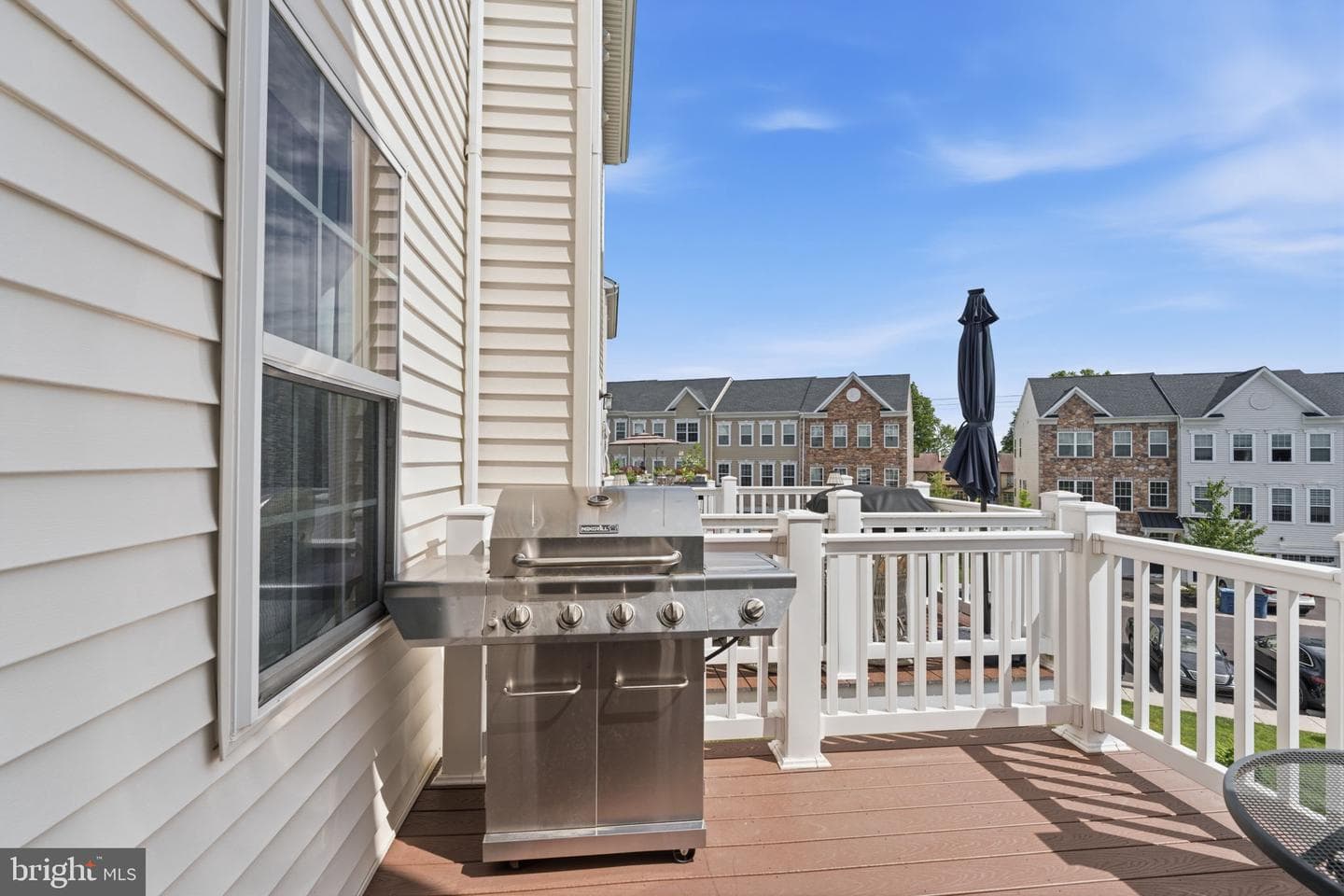 2206 Evin Dr photo 9