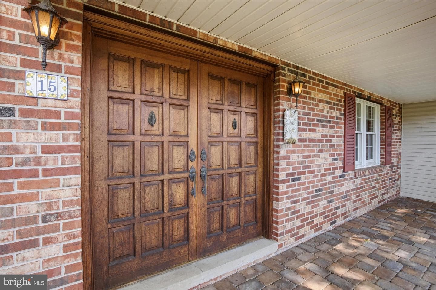 15 Brookdale Drive photo 4