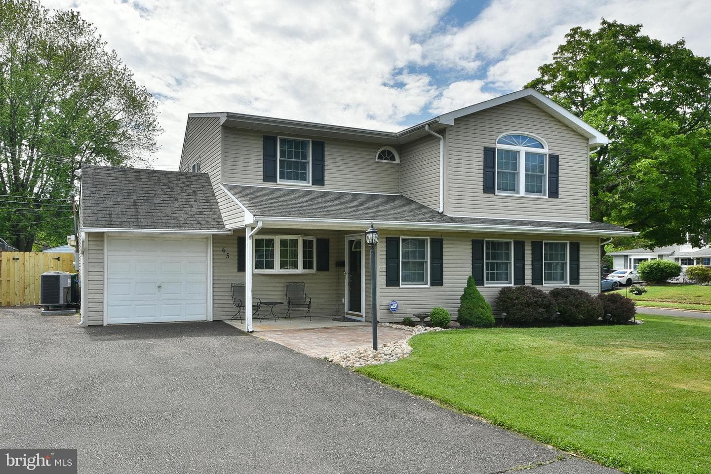 65 Hawk Road photo 3