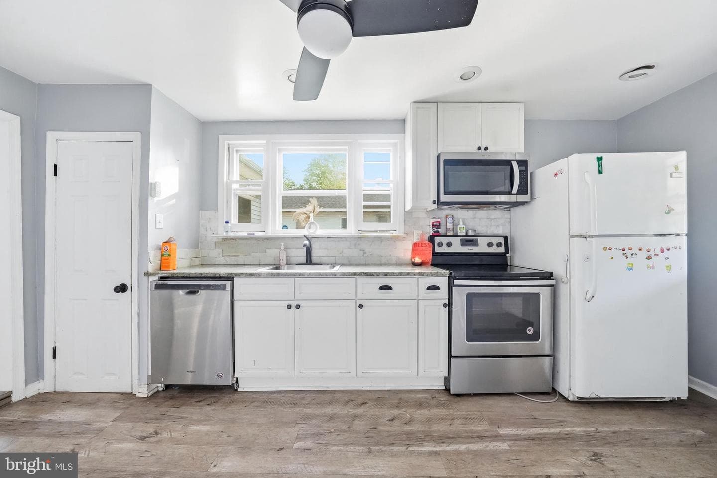 1938 Parkview Avenue photo 14