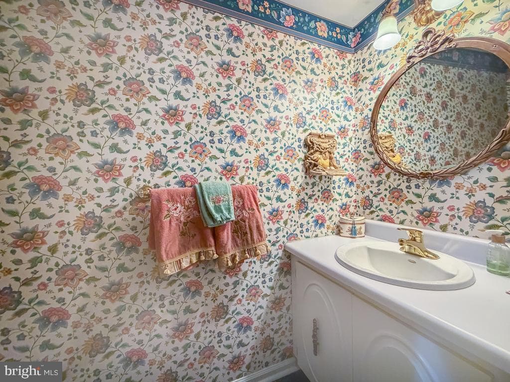 52 Woodbridge Court N photo 17