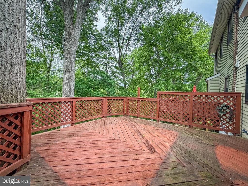 52 Woodbridge Court N photo 44