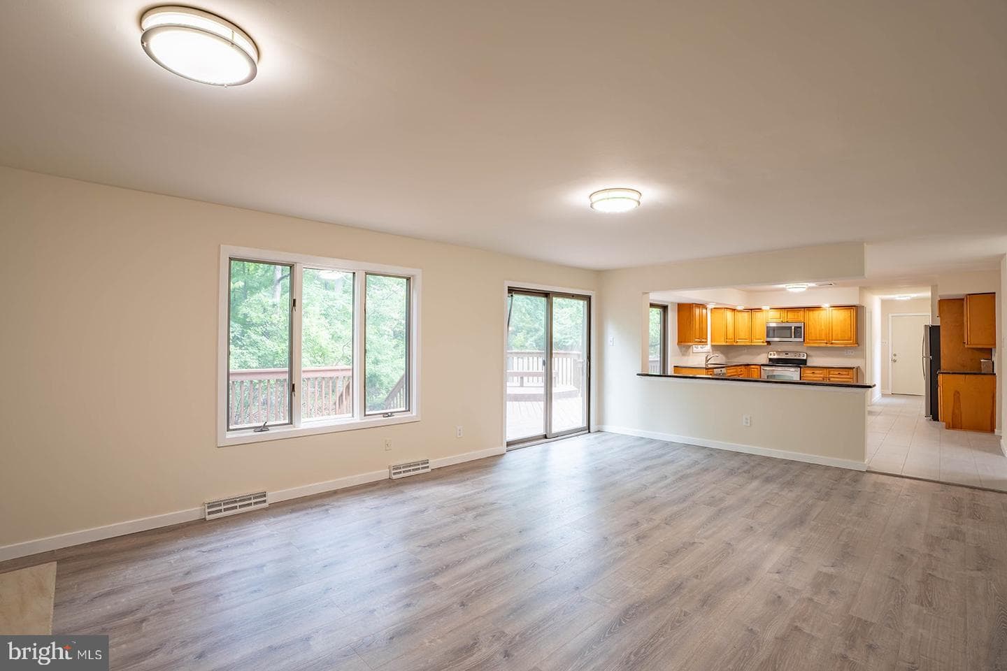 491 Kings Road photo 27
