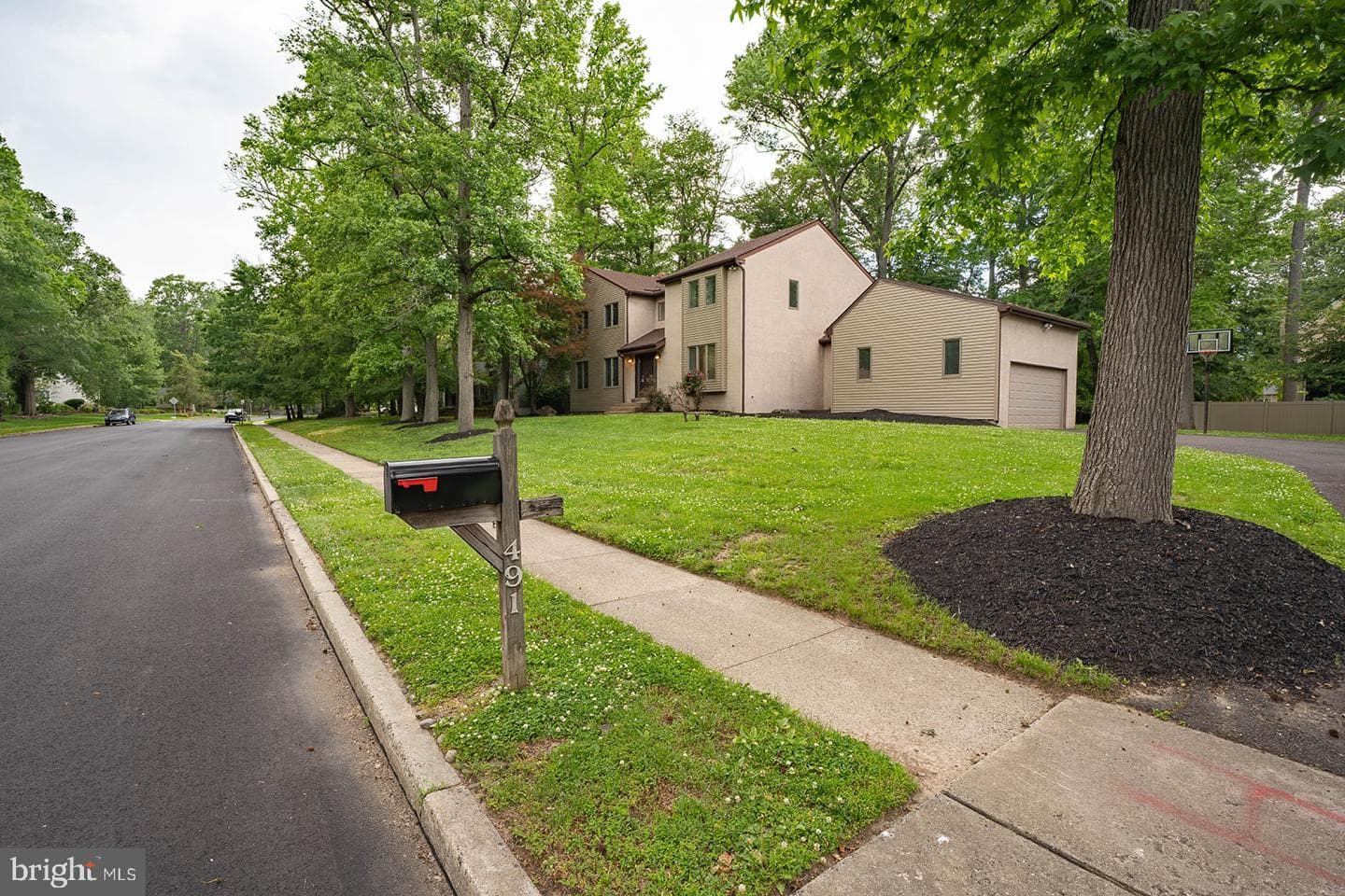 491 Kings Road photo 3