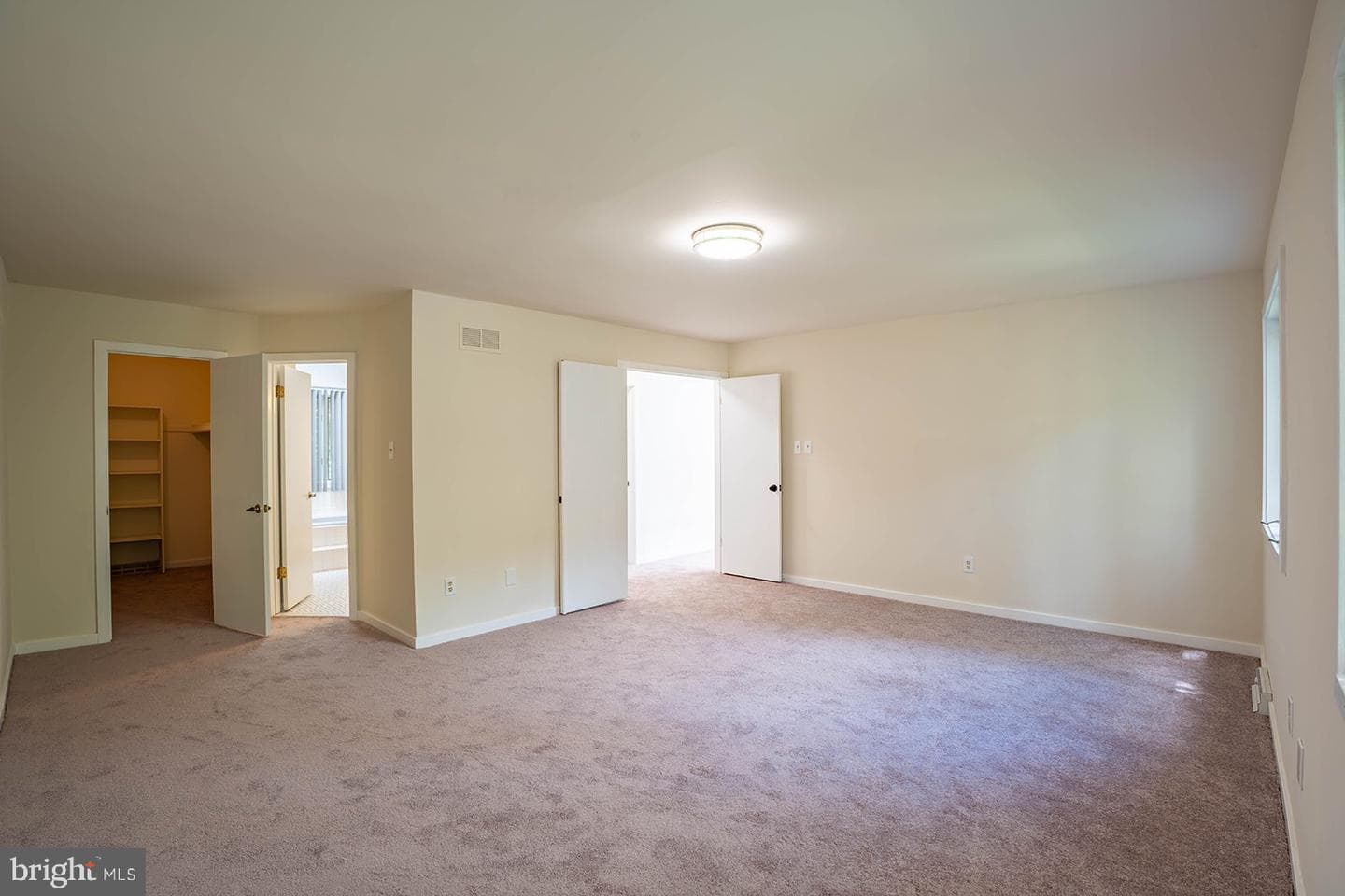 491 Kings Road photo 45