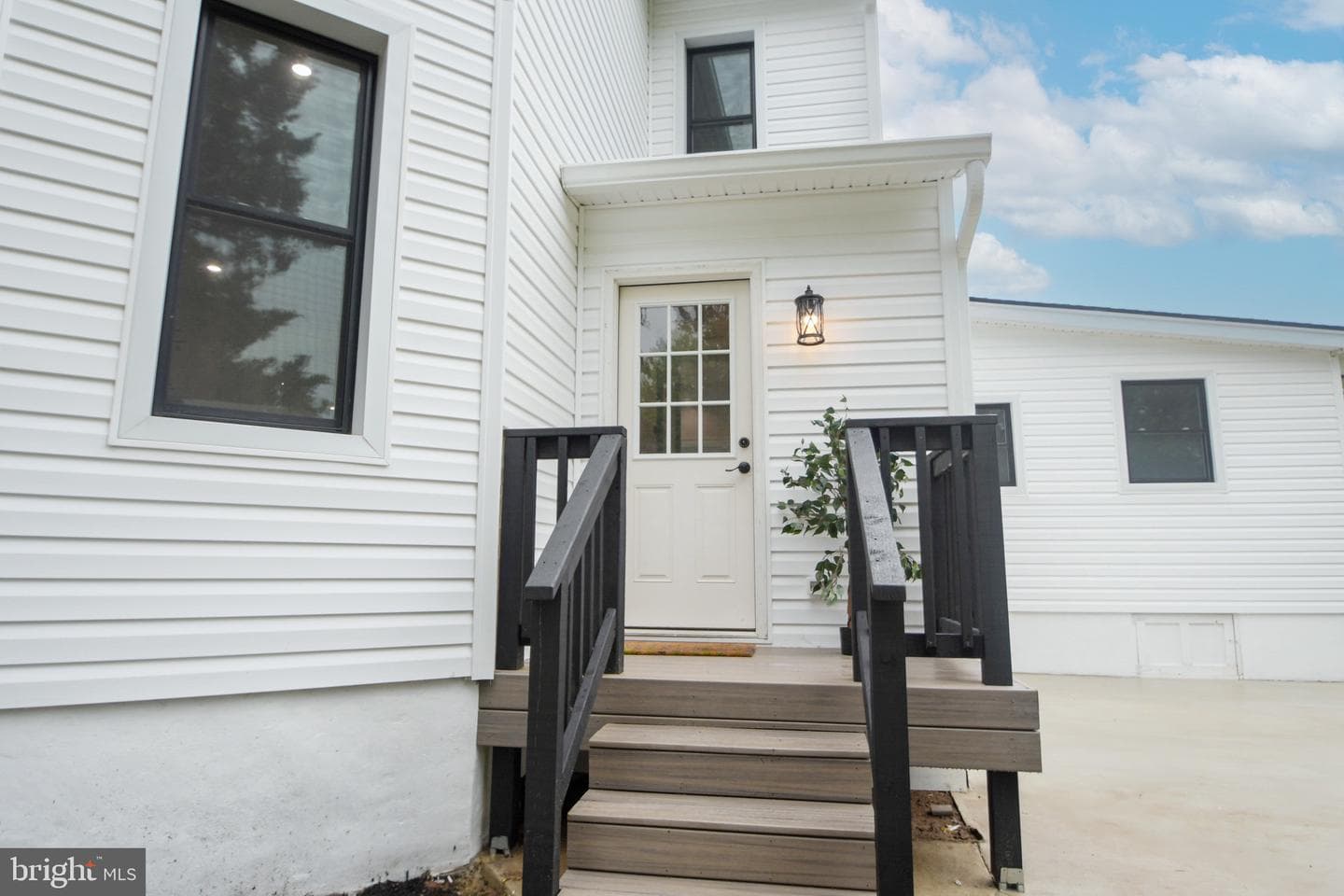 215 Mill Road photo 13