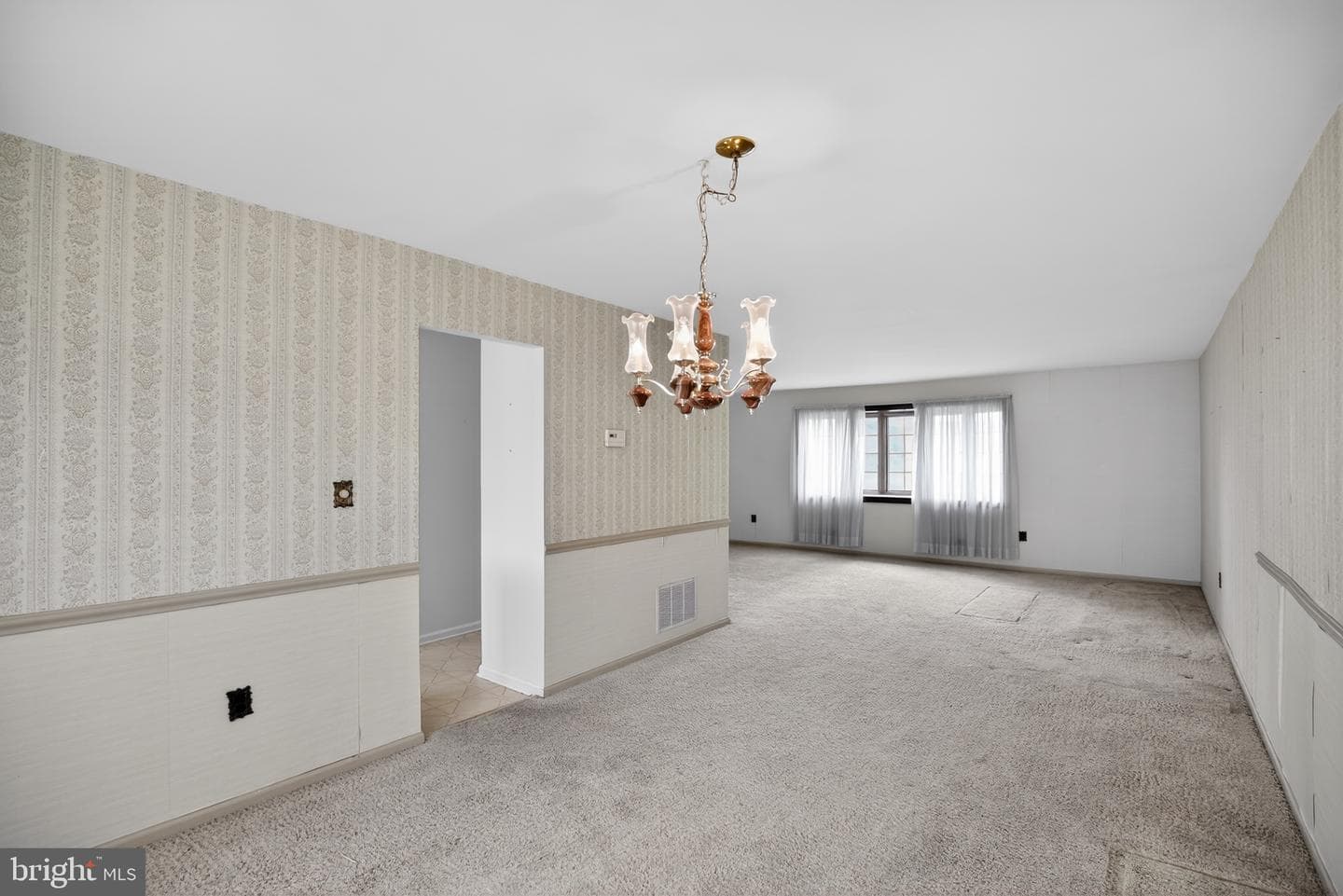 95 Taylor Drive photo 5