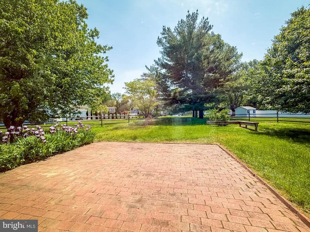75 Dawson Road photo 39