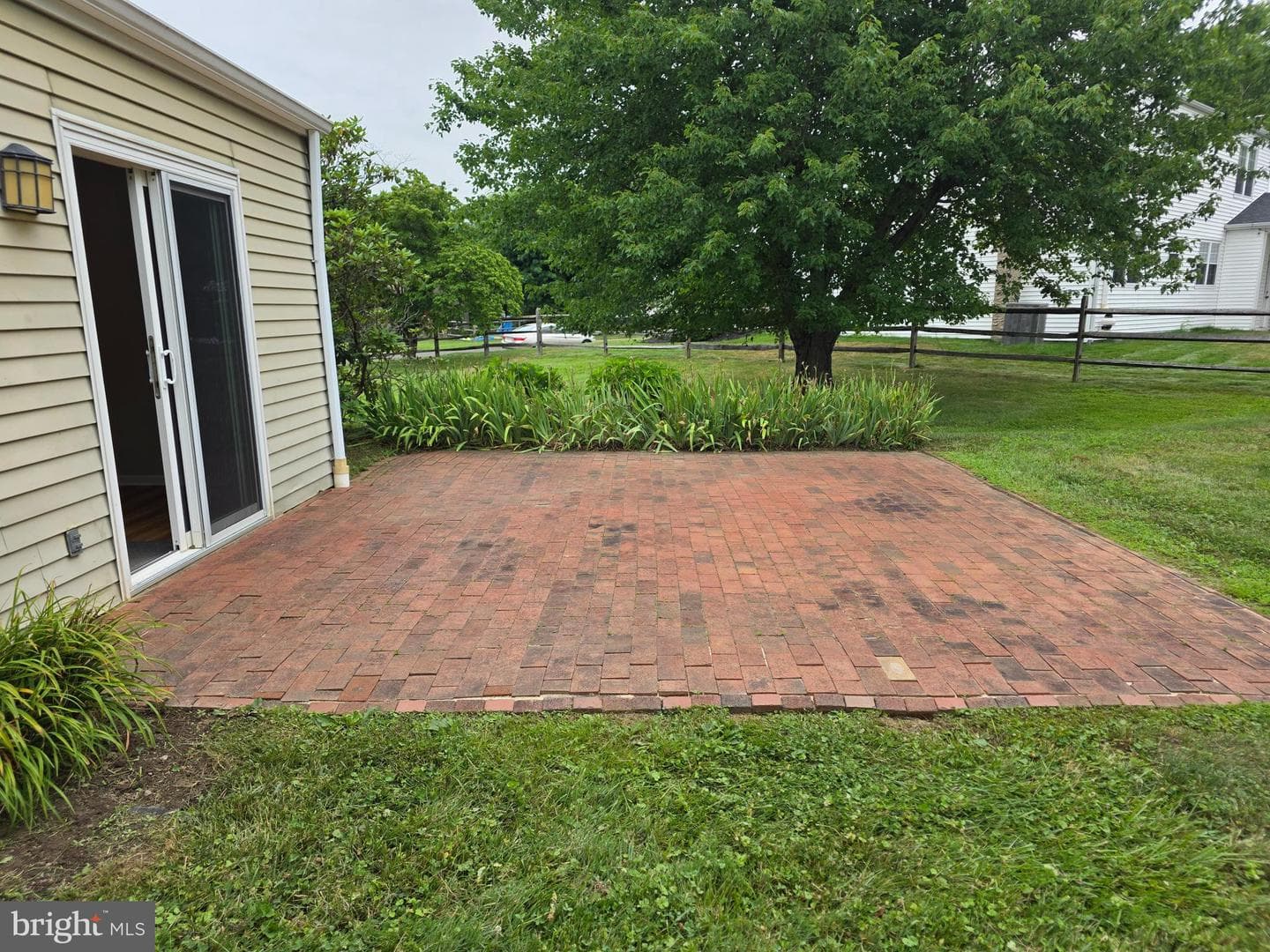 75 Dawson Road photo 47