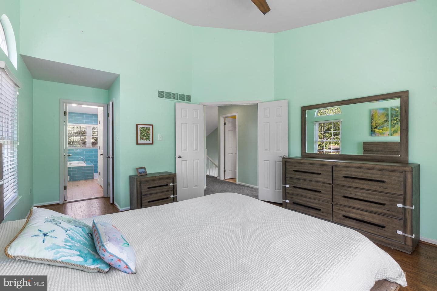 255 Rumford Court photo 33