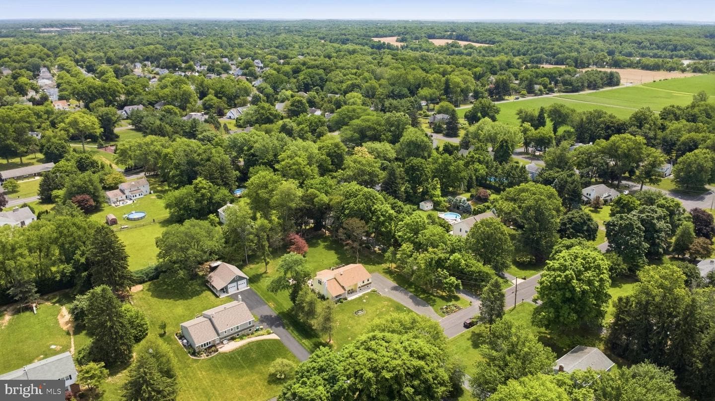 2813 Country Ln photo 33