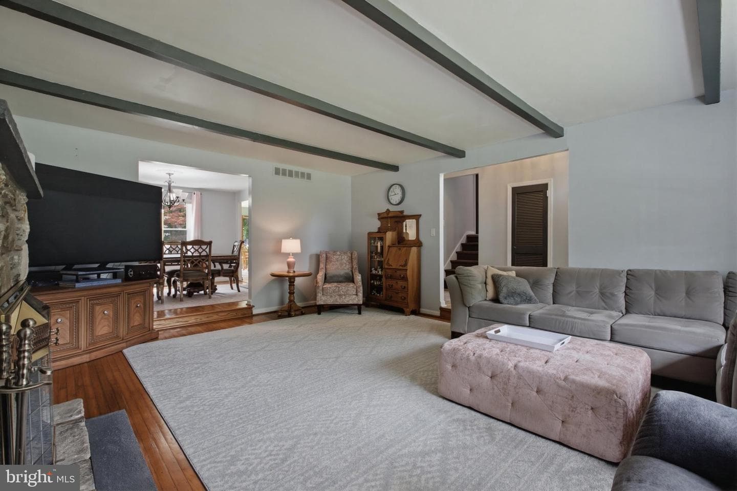2813 Country Ln photo 9