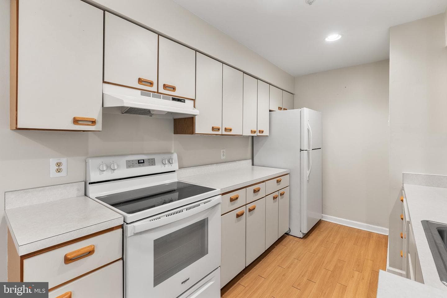 109 Remington Court photo 8