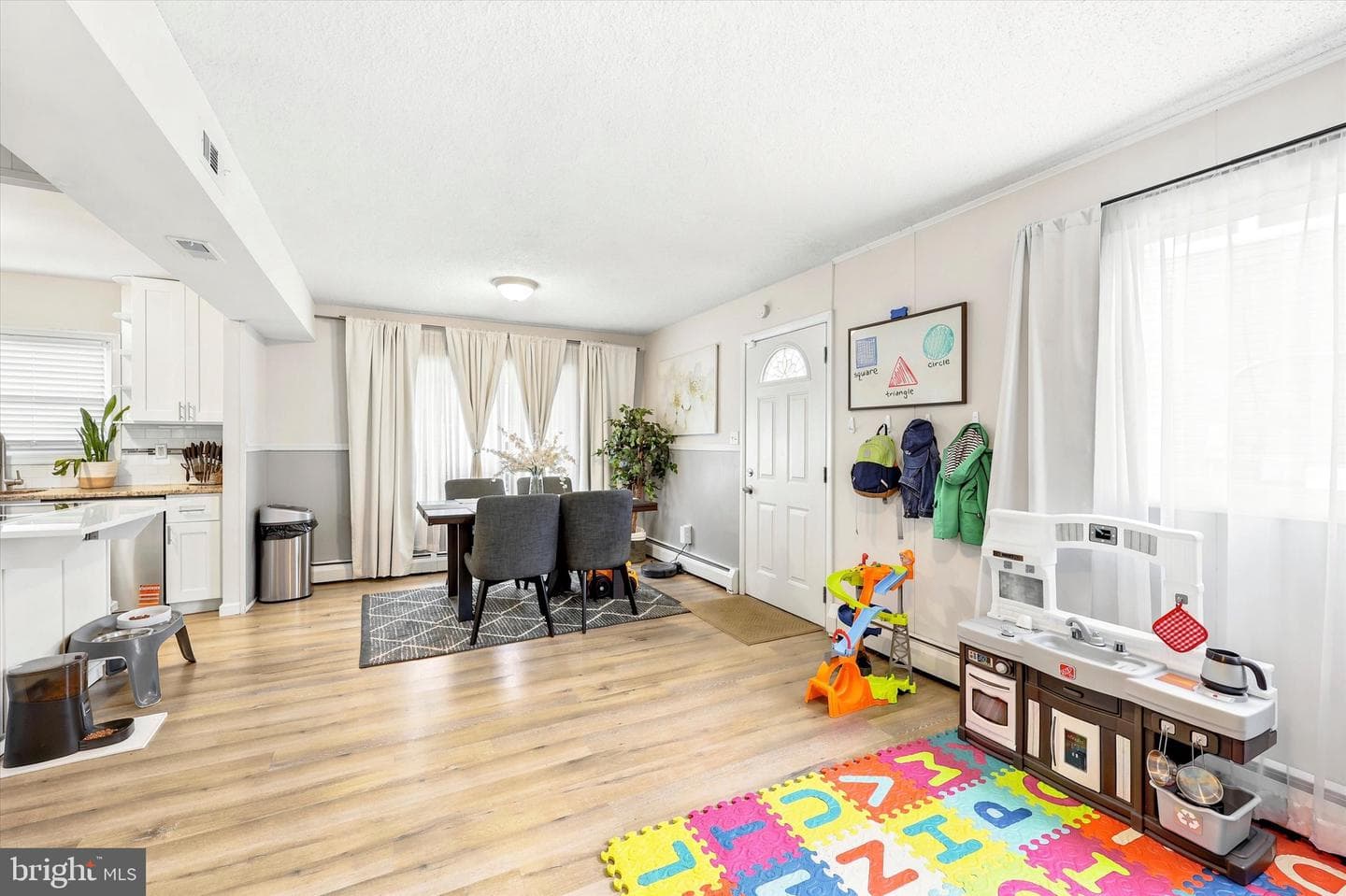 57 Whitewood Drive photo 6