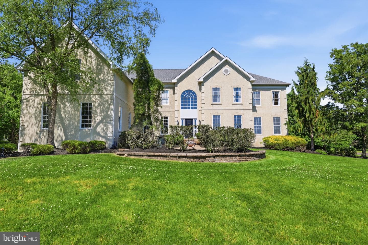 2 Rossiter Cir photo 3