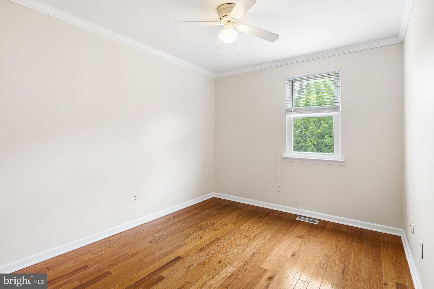 1485 Tarleton Place photo 24