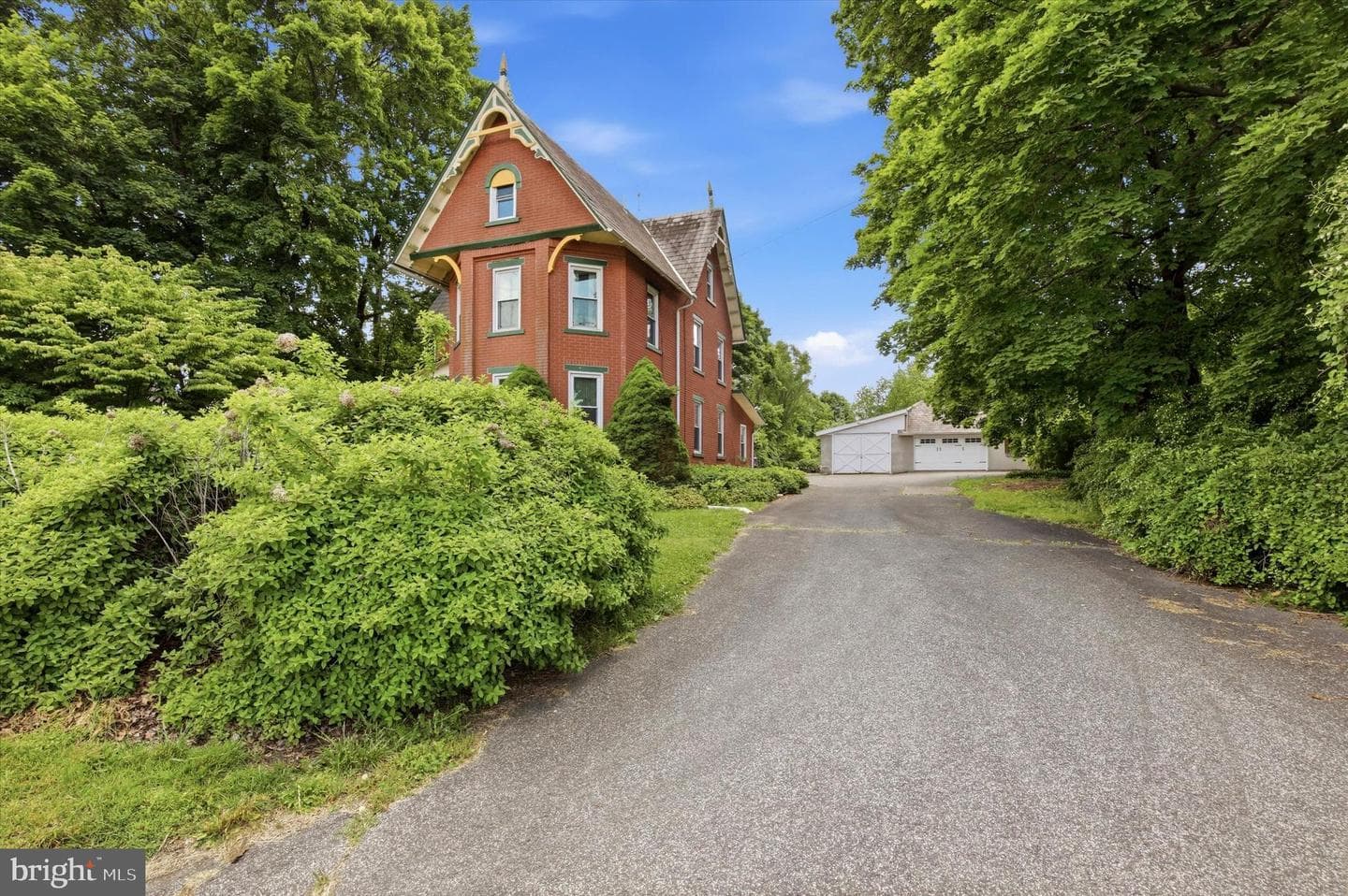 2304 Spinnerstown Road photo 4