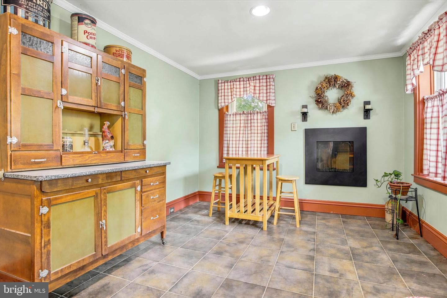 2304 Spinnerstown Road photo 8