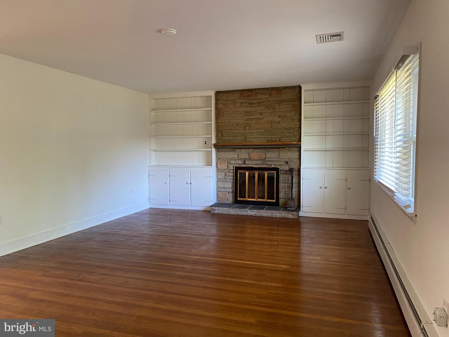 4361 Sunnyside Drive photo 5