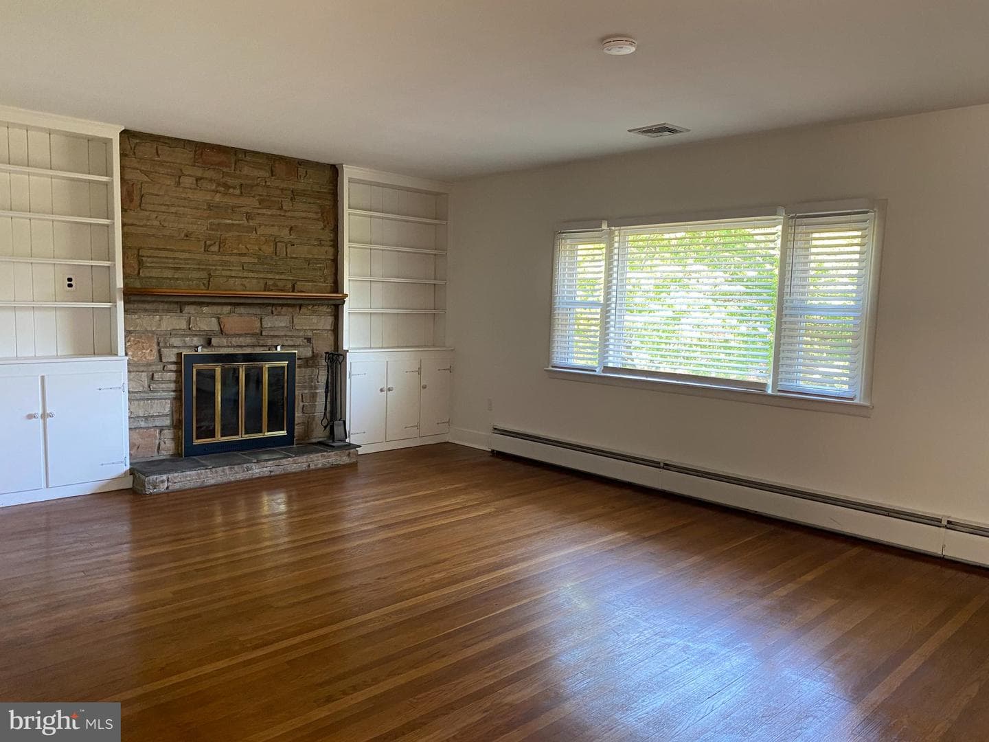 4361 Sunnyside Drive photo 7