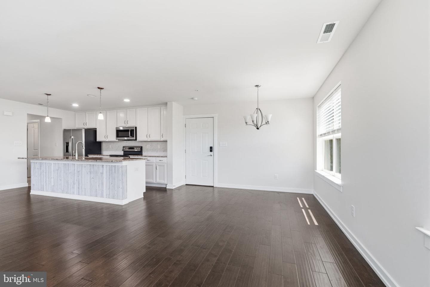 151 E Prince George Street photo 5