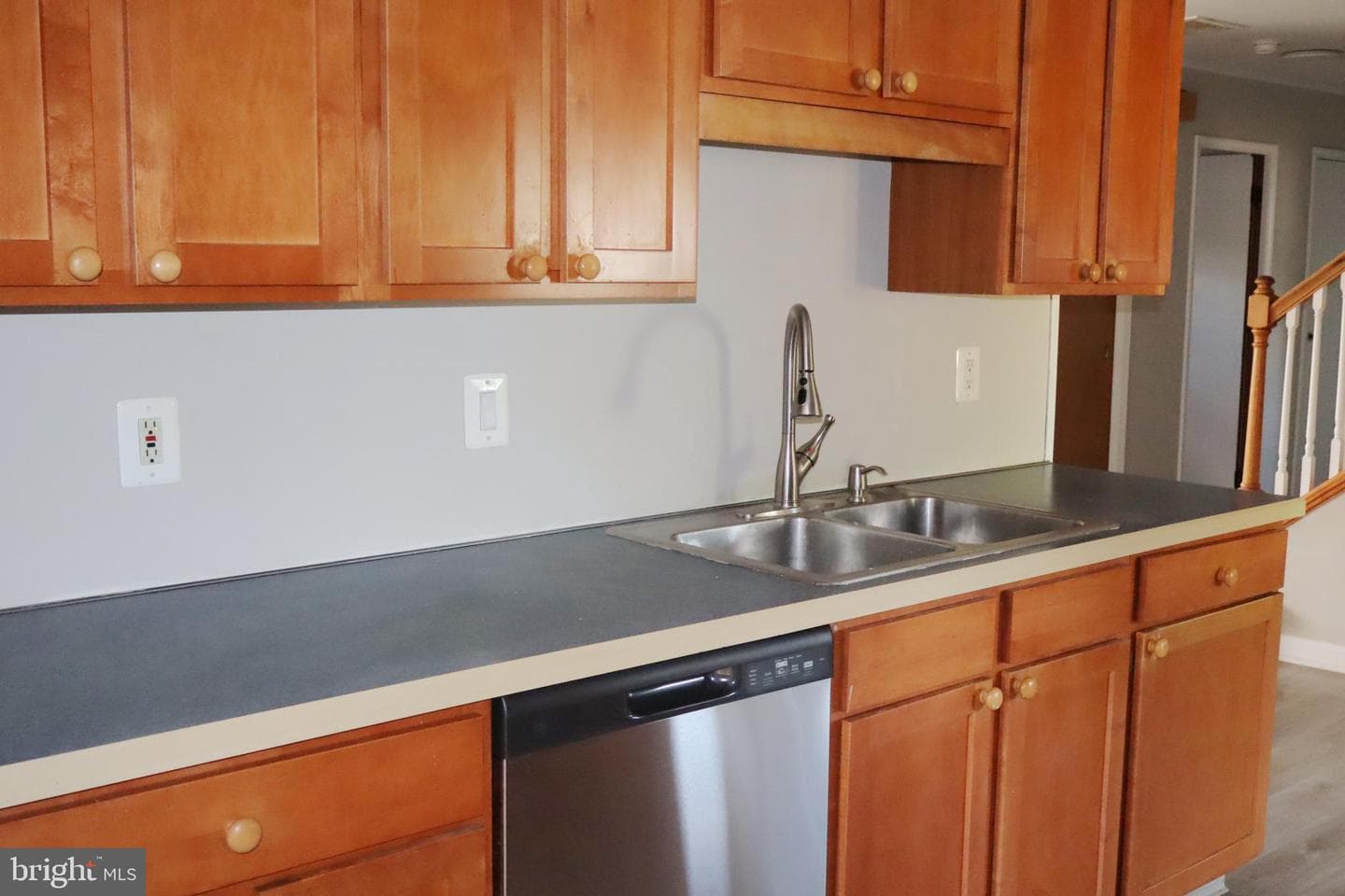 229 Suffolk Road photo 19