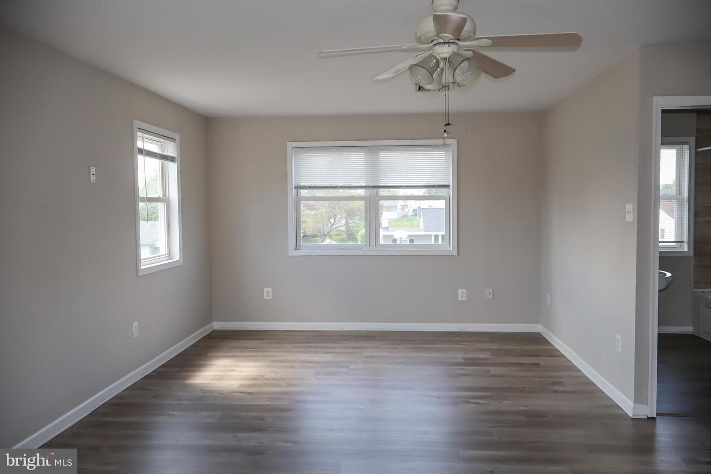 229 Suffolk Road photo 27