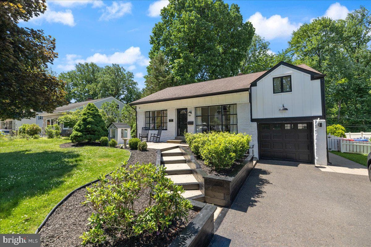 598 Constitutional Drive