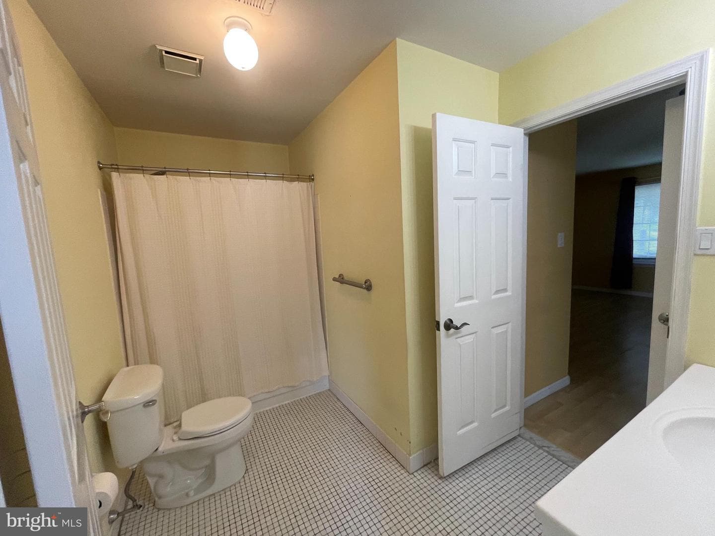 290 Woods Edge Place photo 10