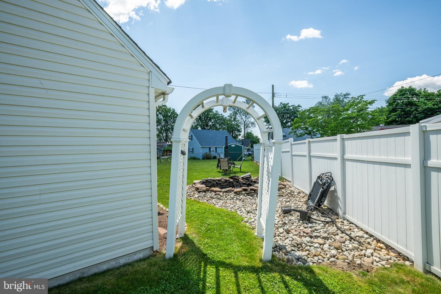 587 Arbor Road photo 6