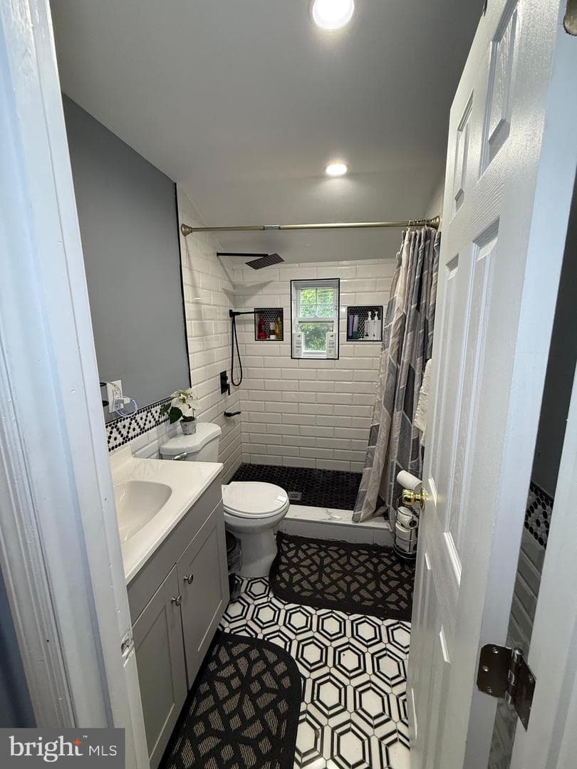 99 Kingwood Lane photo 30