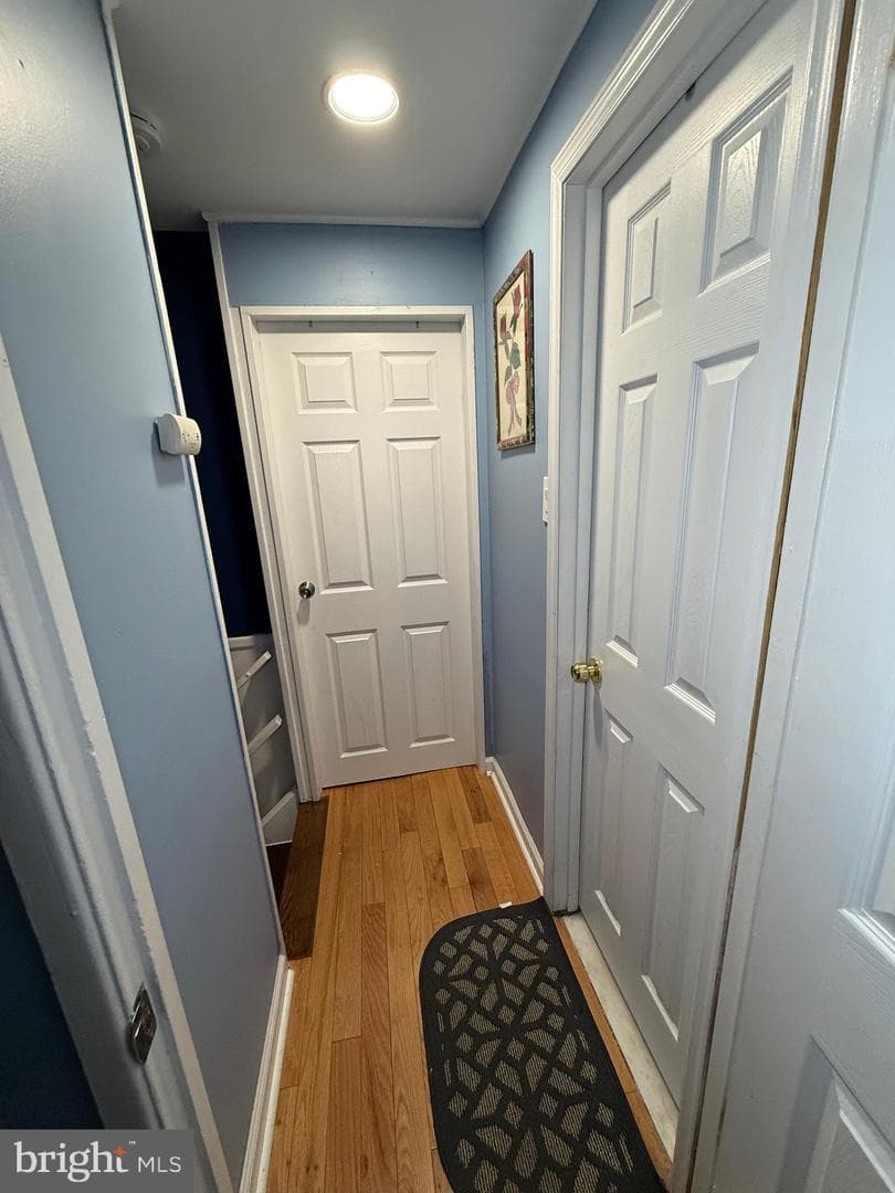99 Kingwood Lane photo 32