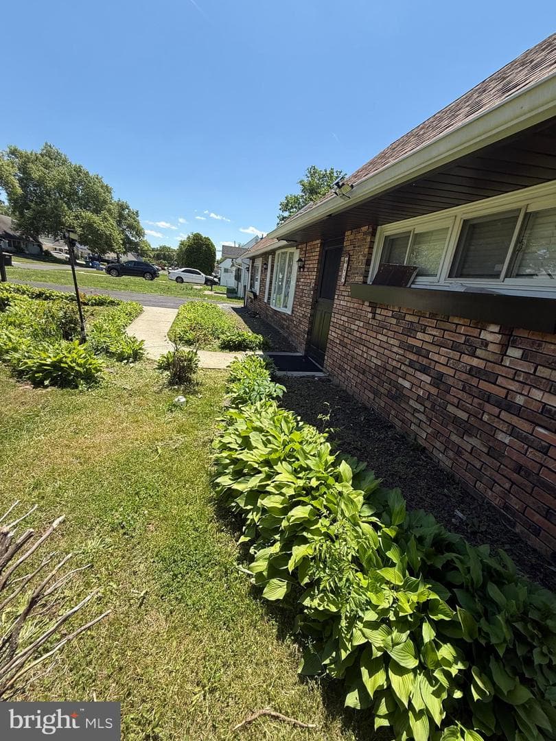 99 Kingwood Lane photo 4