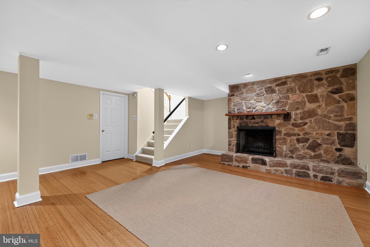 35 Sutphin Pines photo 28
