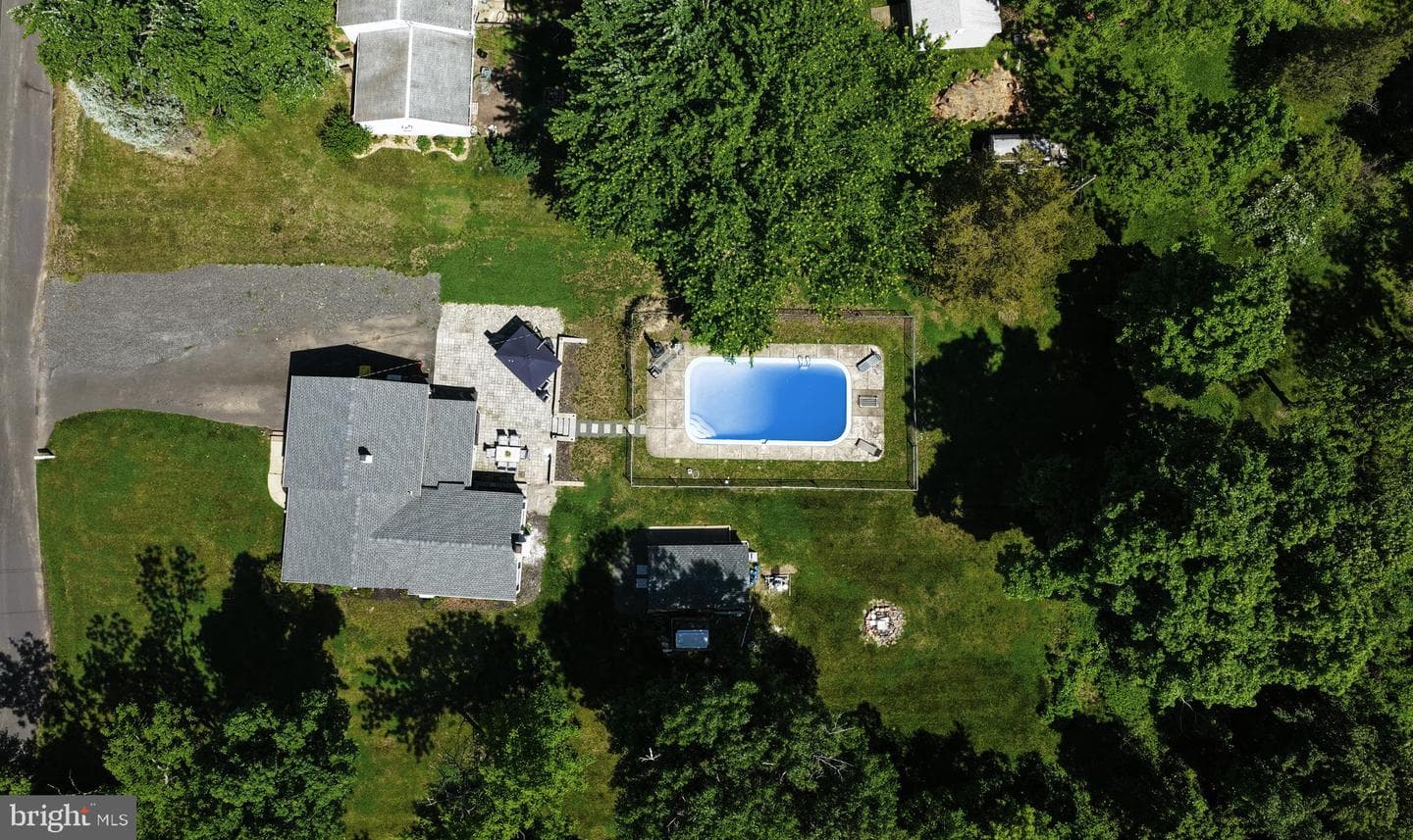 95 Duane Road photo 40