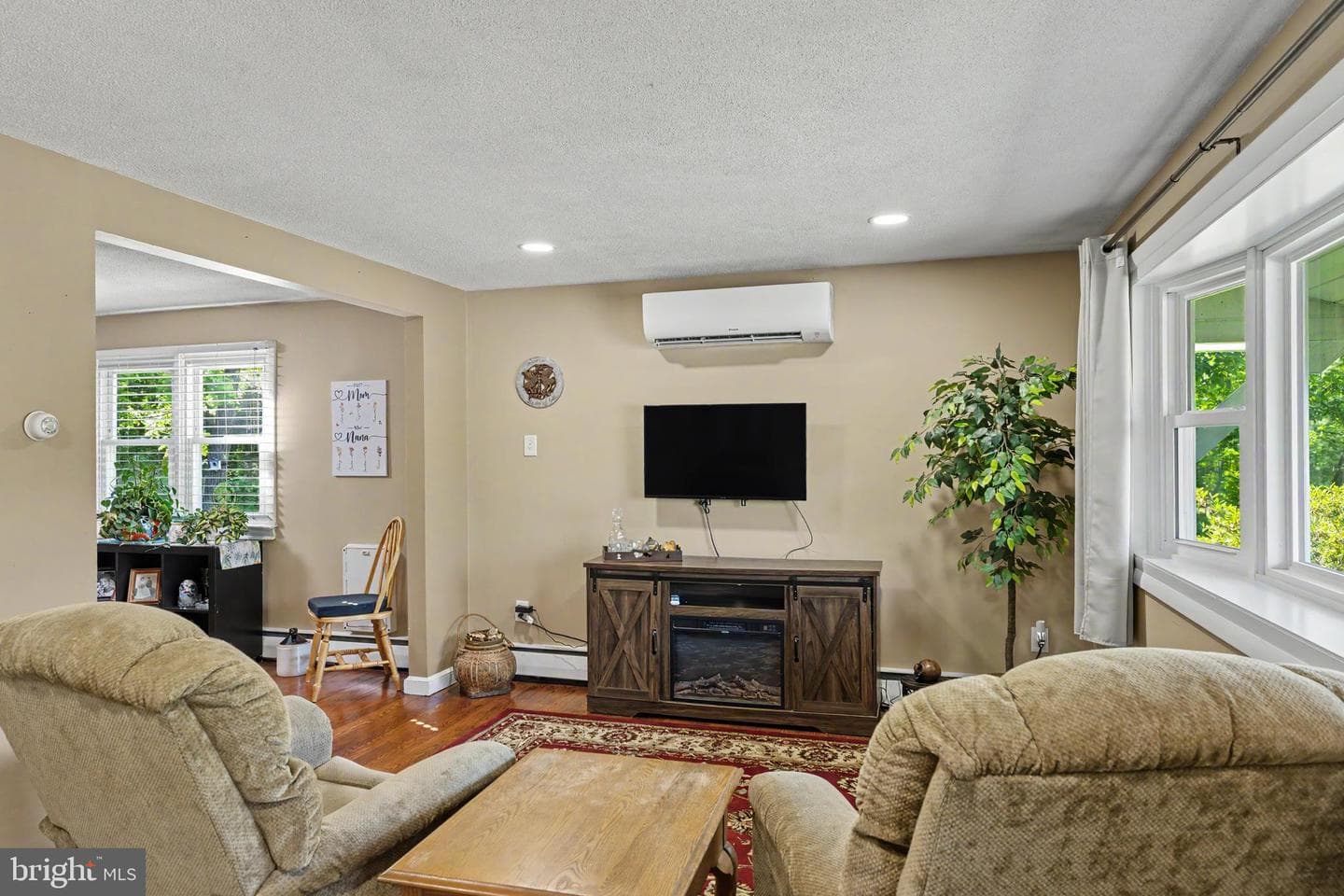 95 Duane Road photo 5