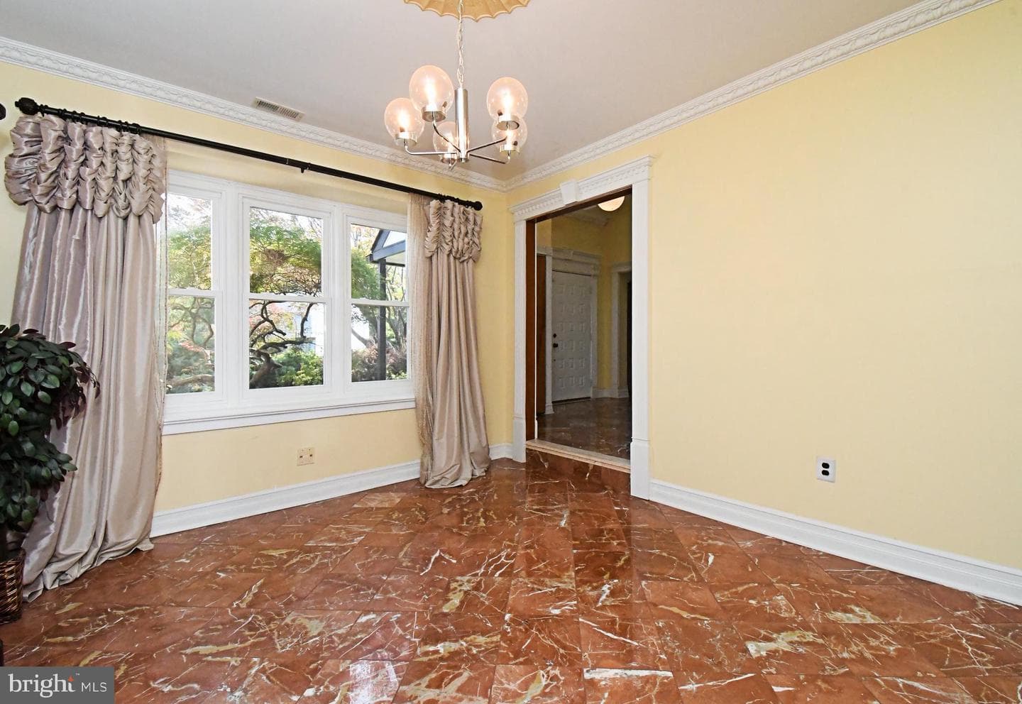 1601 Clark Drive photo 10