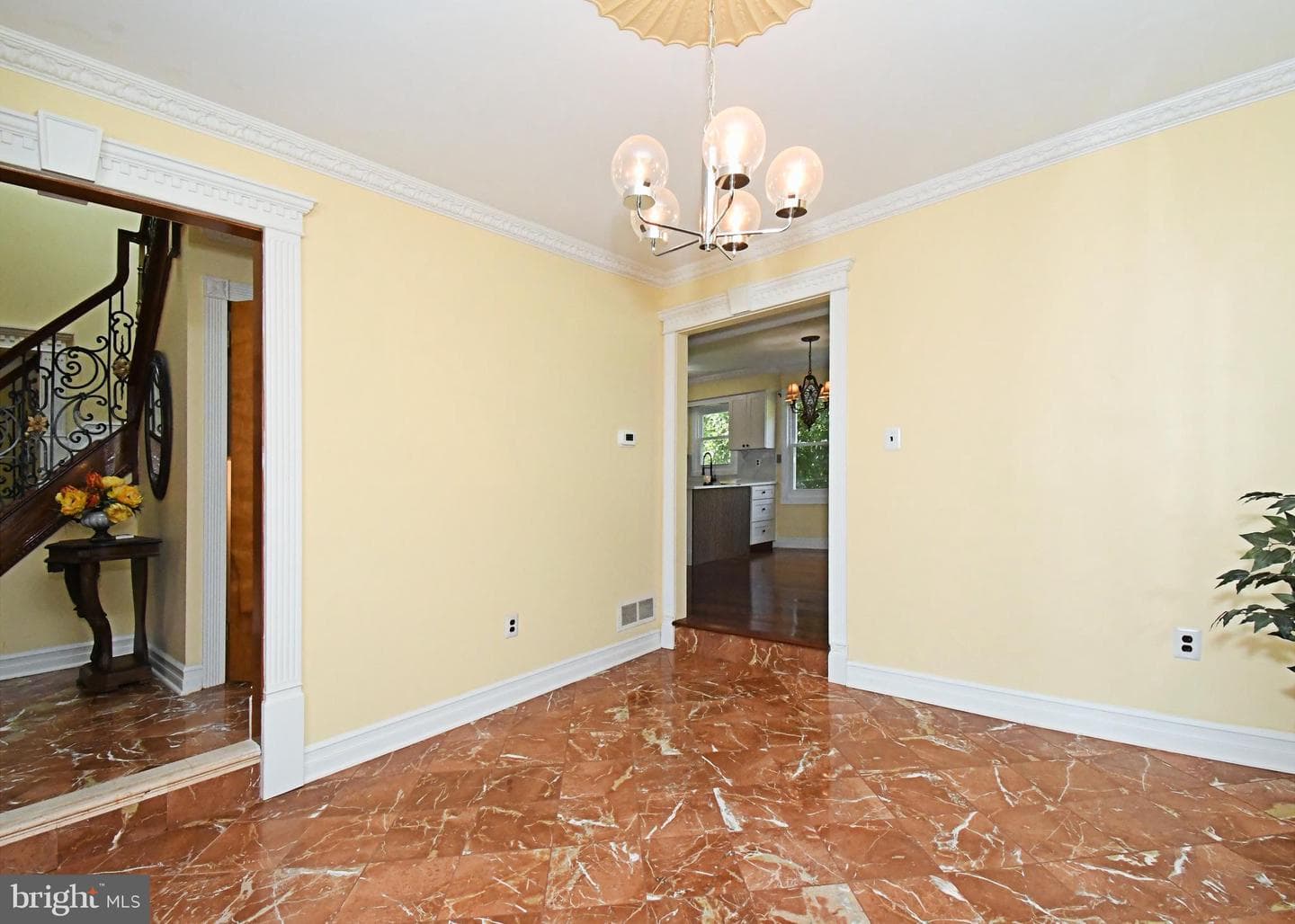 1601 Clark Drive photo 9