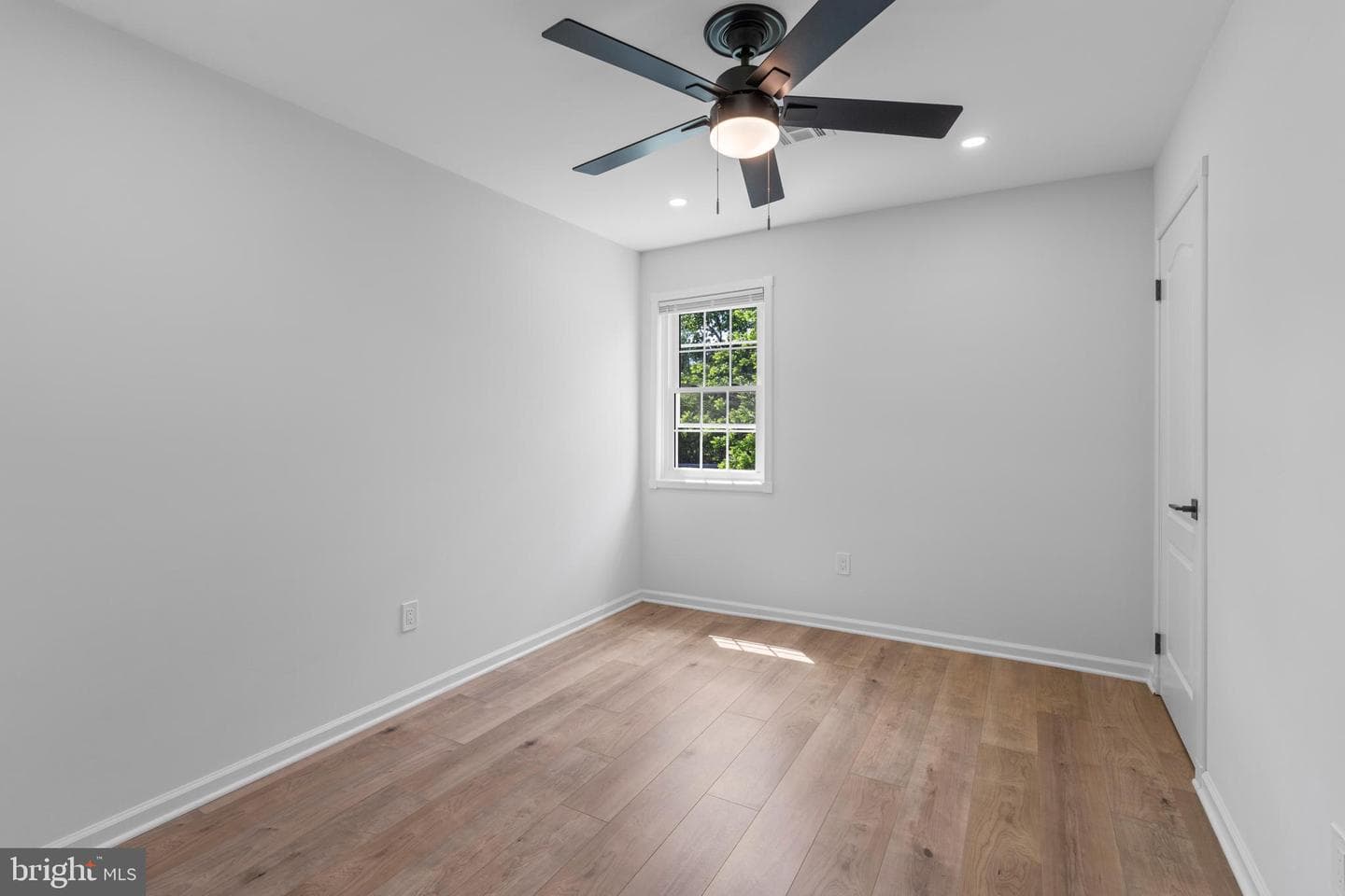565 Hulmeville Road photo 36