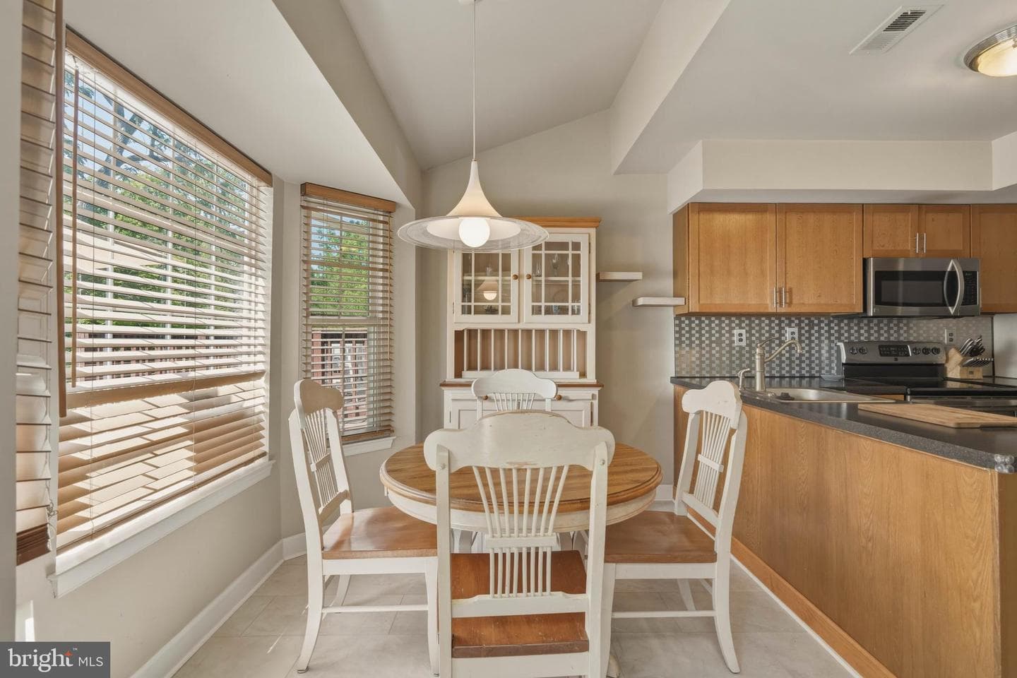82 Mulberry Drive photo 8