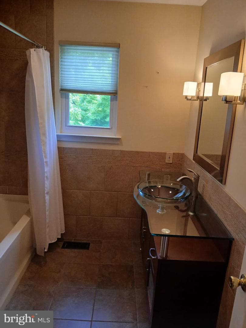 4489 Bensalem Boulevard photo 23