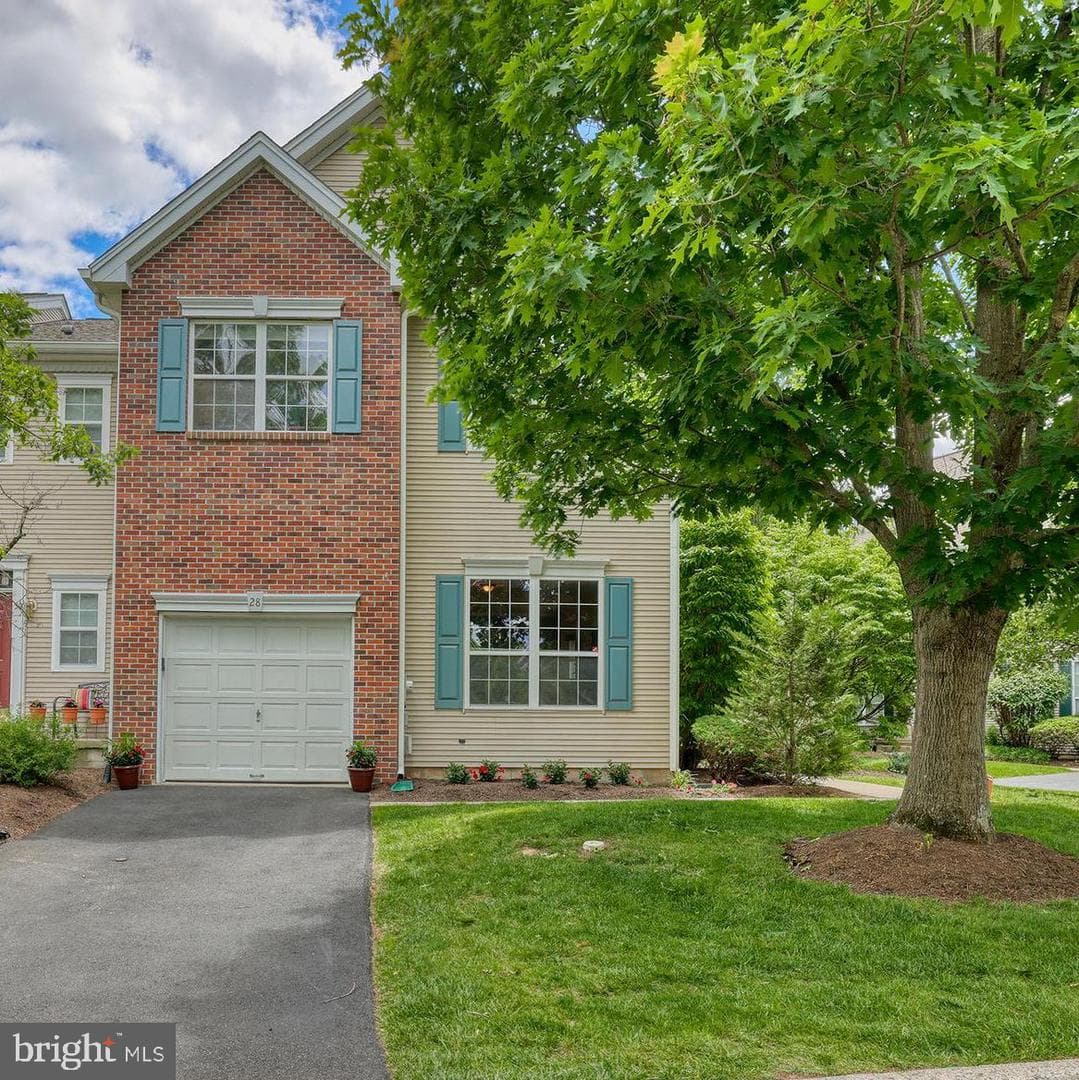 28 Tankard Lane, Washington Crossing