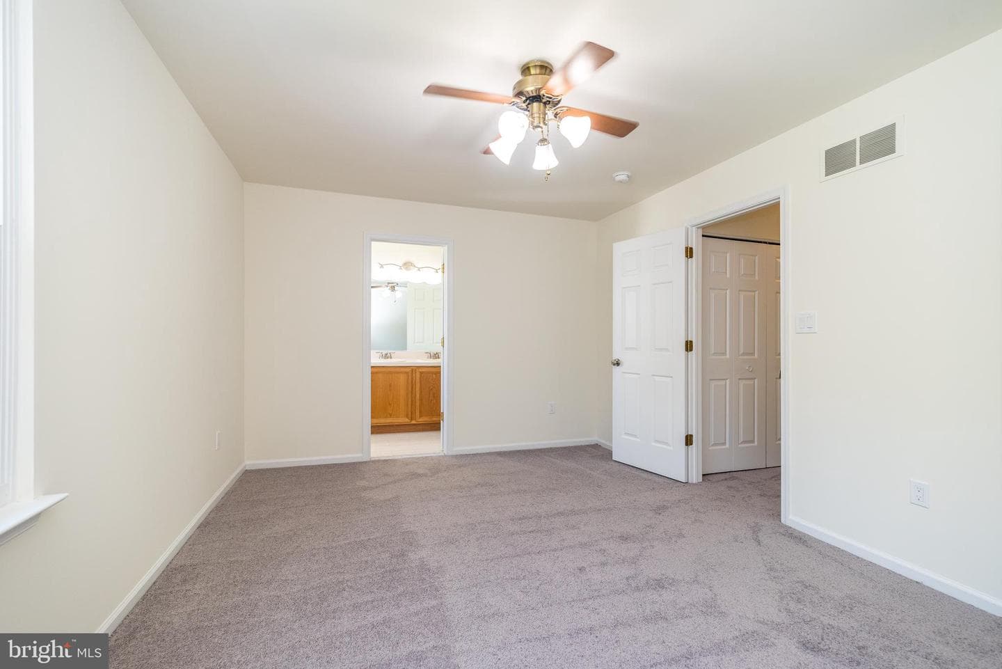 118 Galway Circle photo 23